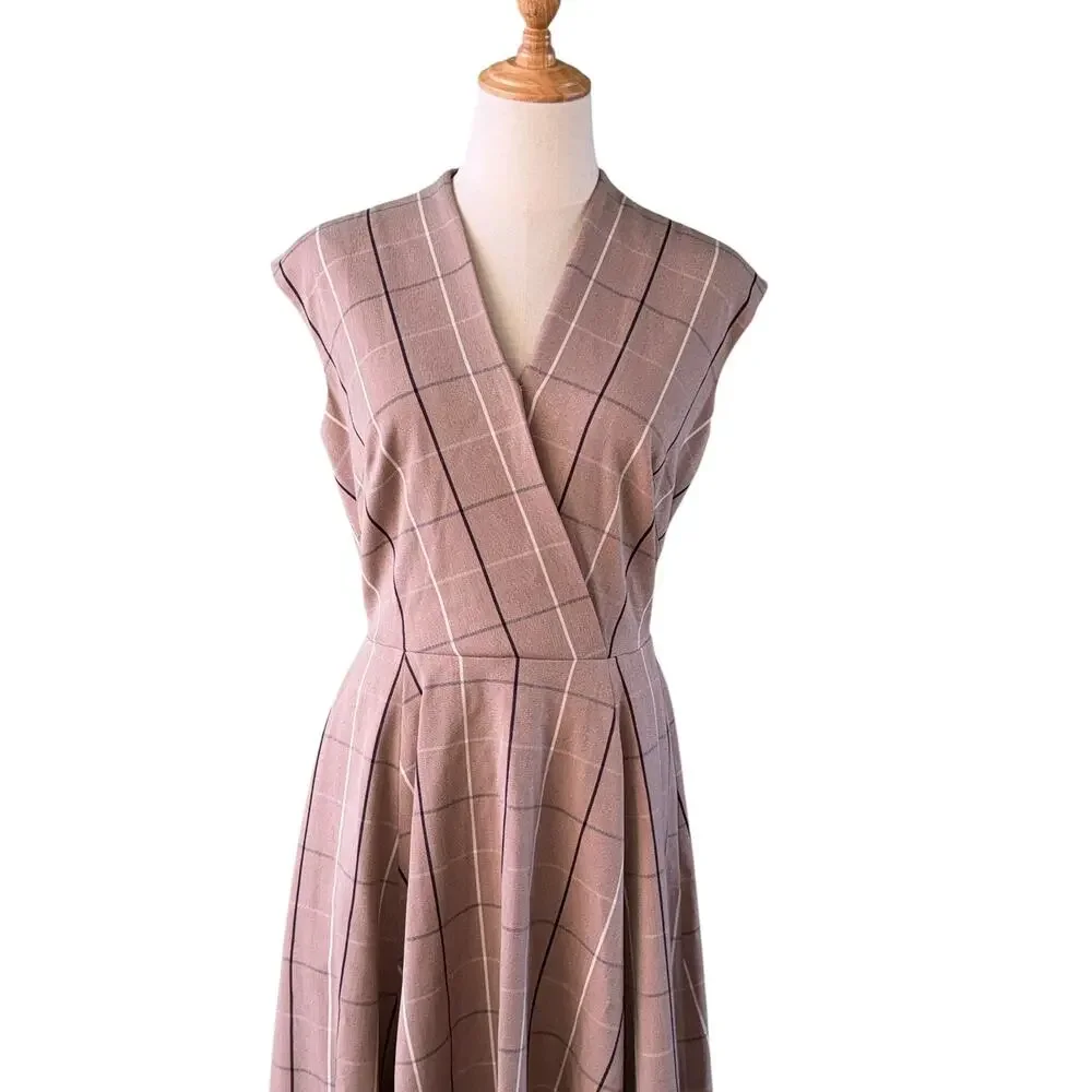 NWT Gal Meets Glam Eva Windowpane Plaid Elegant Beige Mult Dress Size 4 Preppy - Picture 6 of 12